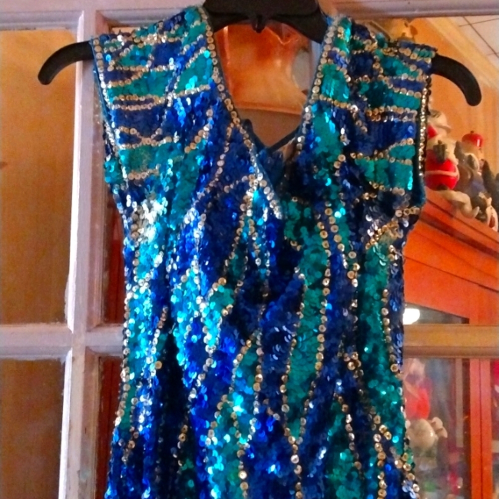Sequin dress.its covered in sequins.blue blue green and silver.